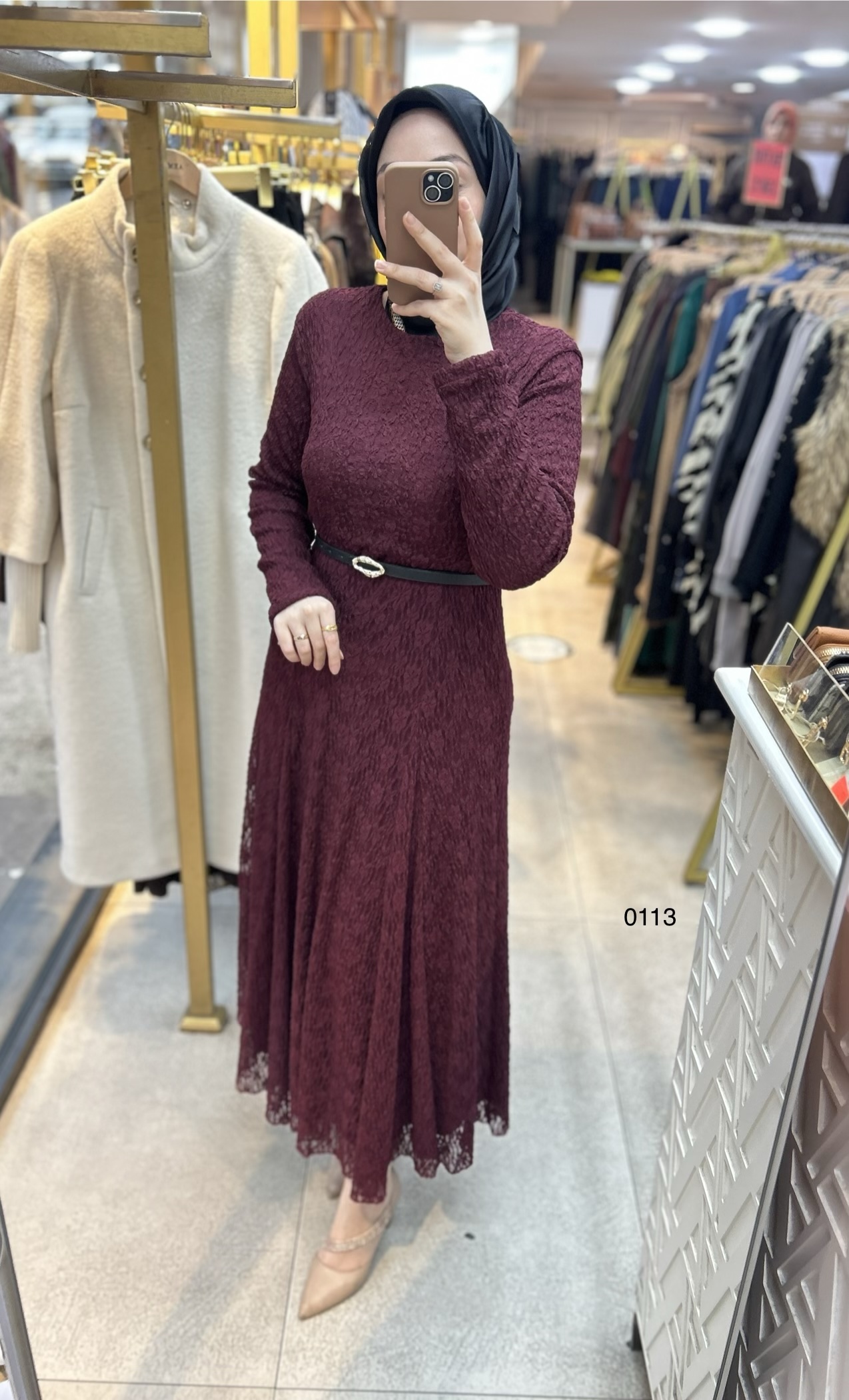 0113 Güpürlü Elbise