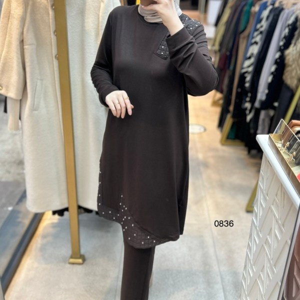 0836 Kapitone ve Taş Detaylı Takım - Görsel 5