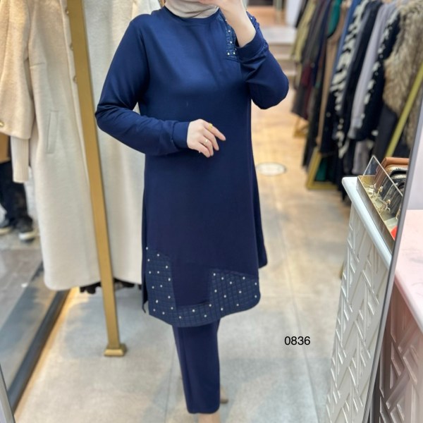 0836 Kapitone ve Taş Detaylı Takım - Görsel 11