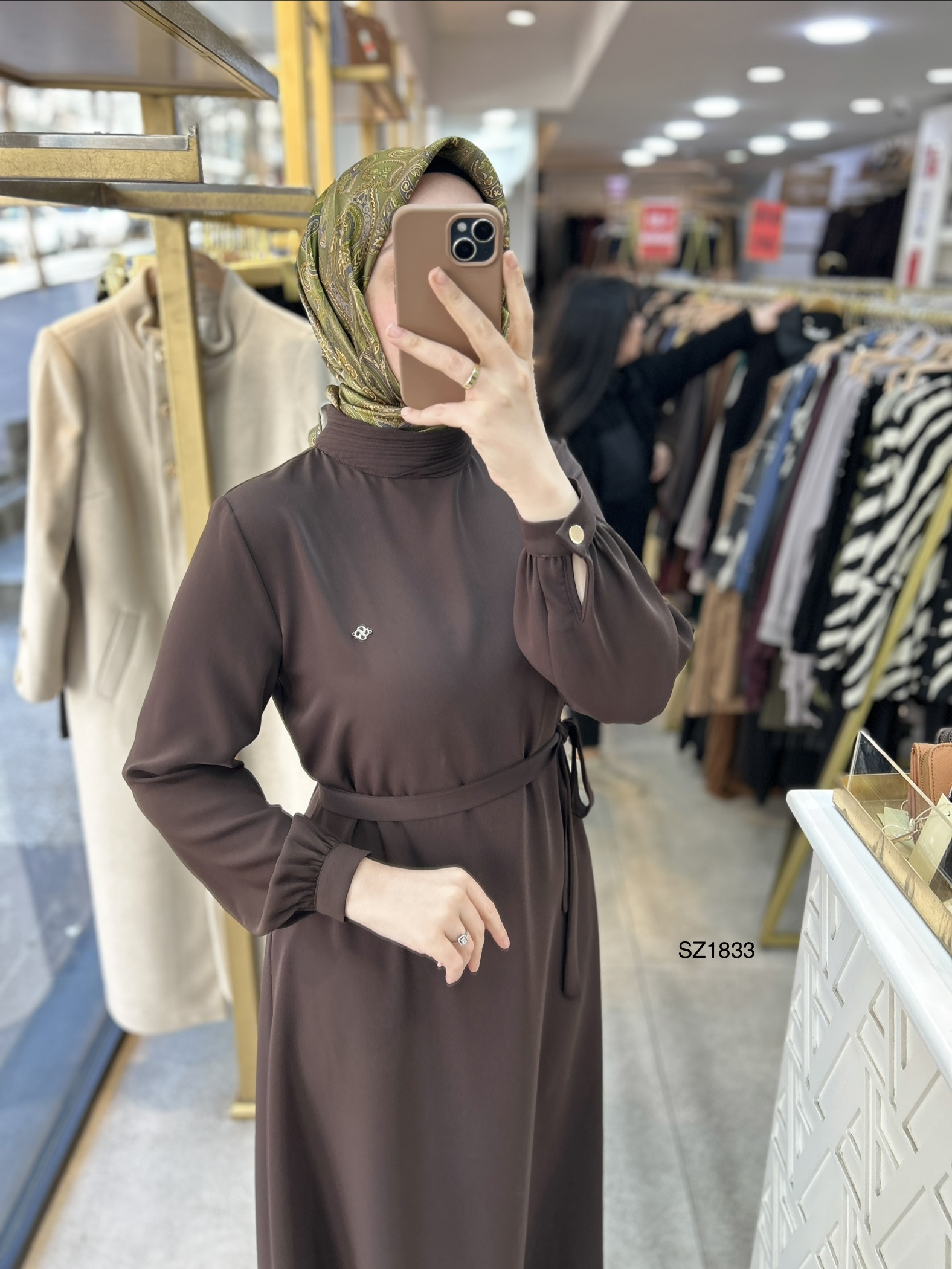 SZ1833 Yüksek Yaka Kemerli Elbise - Görsel 5