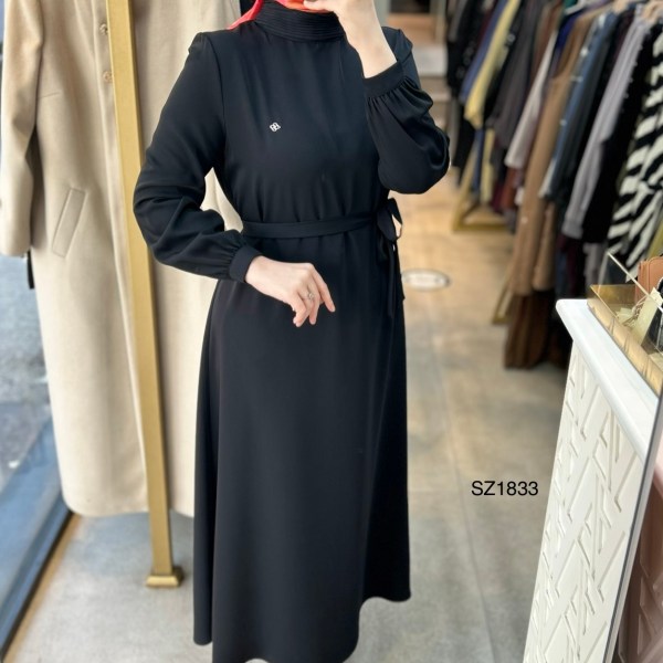 SZ1833 Yüksek Yaka Kemerli Elbise - Görsel 8