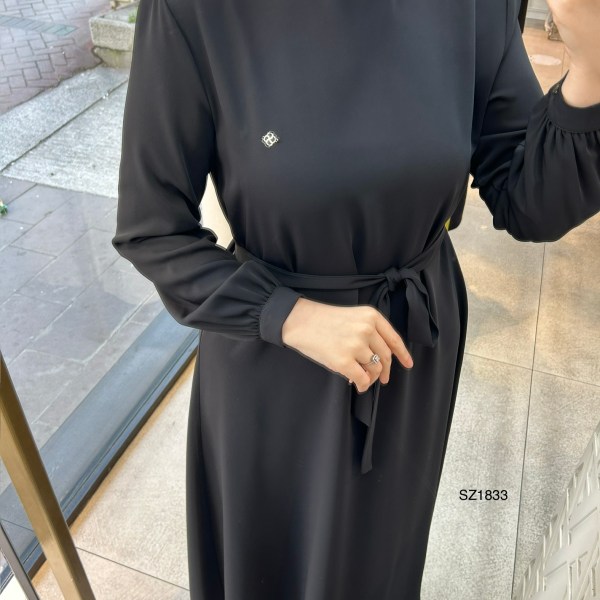 SZ1833 Yüksek Yaka Kemerli Elbise - Görsel 9