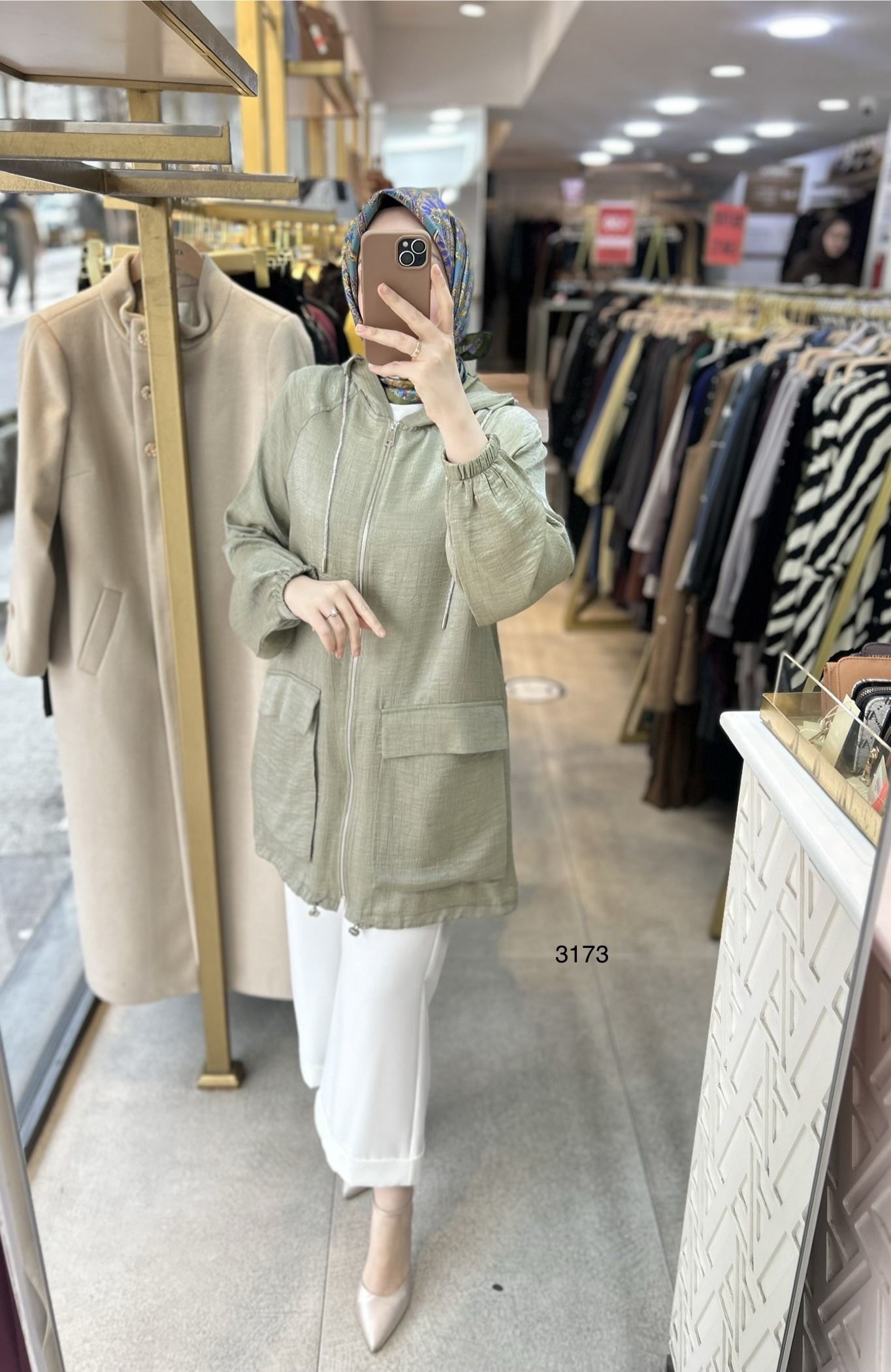 3173 Cepli Fermuarlı Kap