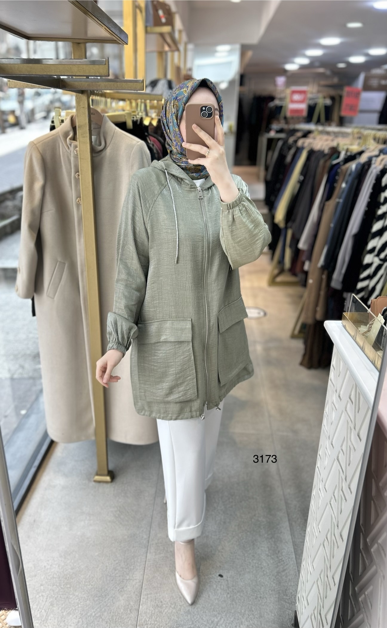 3173 Cepli Fermuarlı Kap