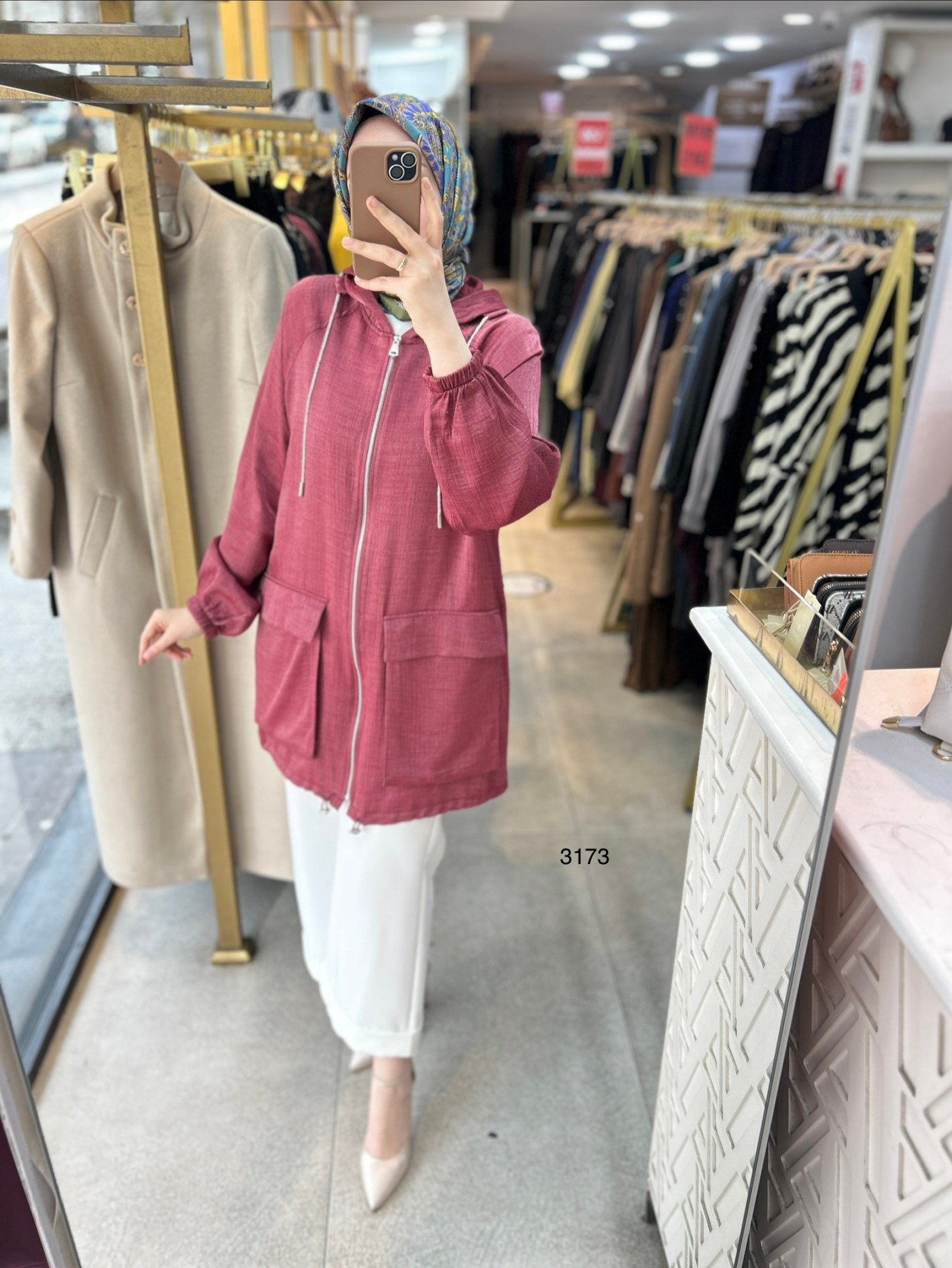 3173 Cepli Fermuarlı Kap