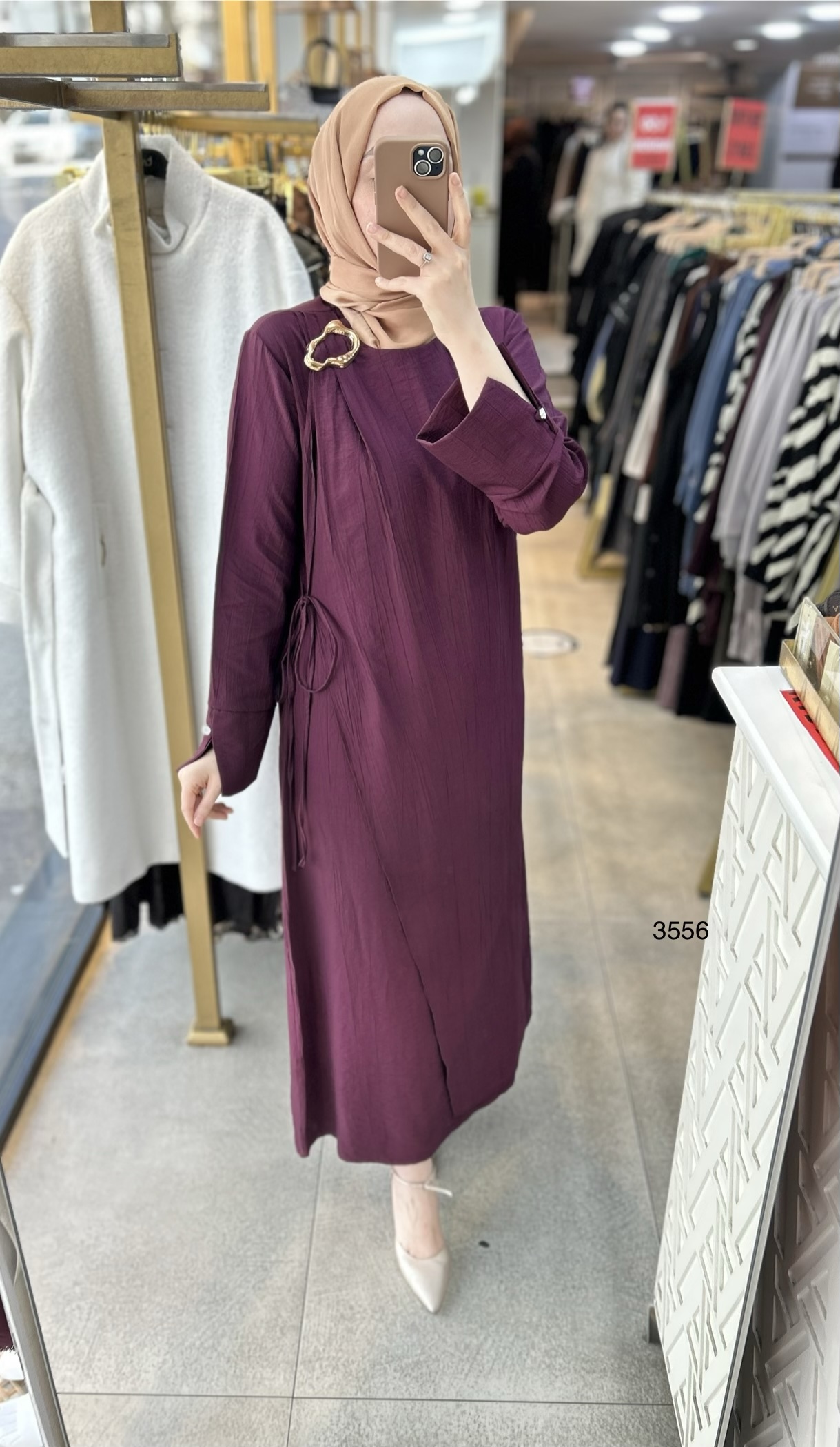 3556 Omuz Aksesuar Detaylı Elbise