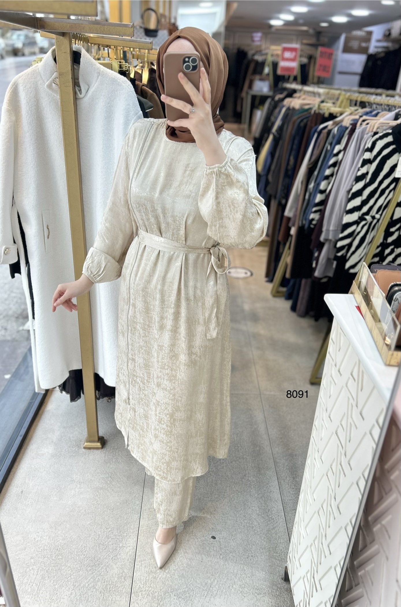 8091 Jakarlı Saten Kumaş Takım