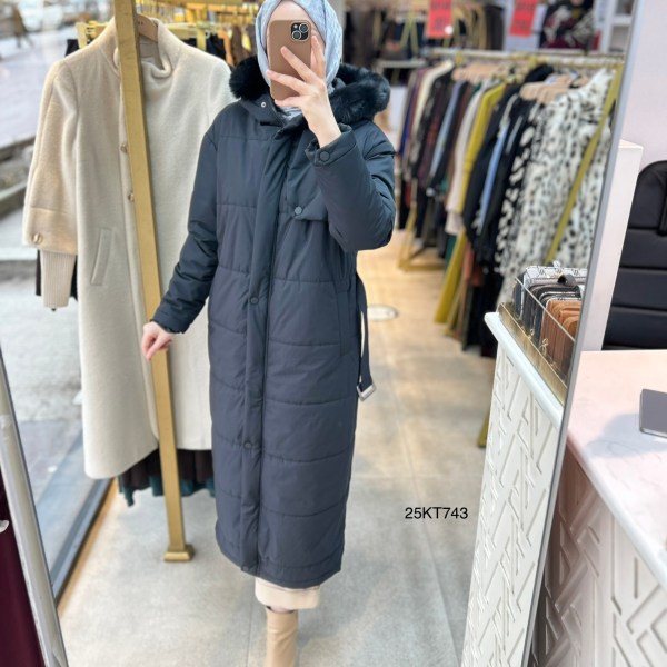 25KT743 Boydan Fermuarlı Aller Detaylı Kemerli Kapüşonu Kürklü Mont - Görsel 10