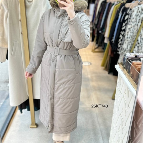 25KT743 Boydan Fermuarlı Aller Detaylı Kemerli Kapüşonu Kürklü Mont - Görsel 2