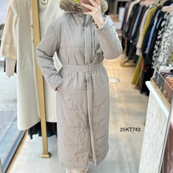 25KT743 Boydan Fermuarlı Aller Detaylı Kemerli Kapüşonu Kürklü Mont - Görsel 1