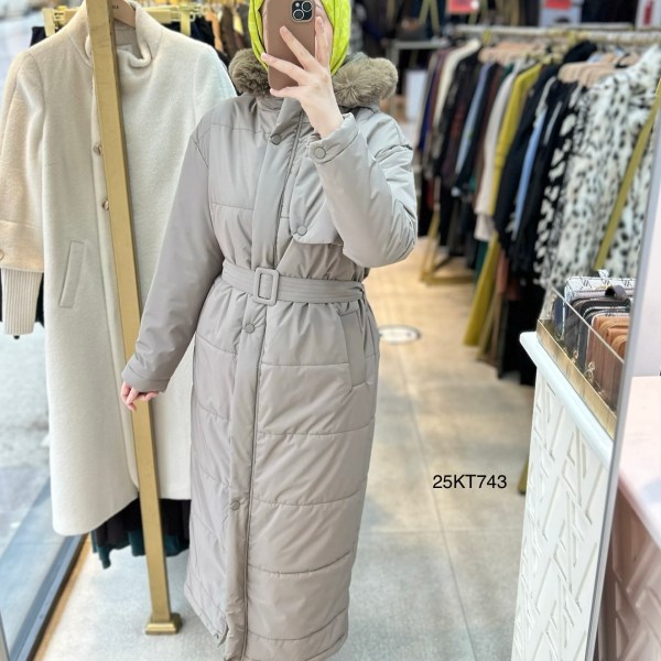 25KT743 Boydan Fermuarlı Aller Detaylı Kemerli Kapüşonu Kürklü Mont - Görsel 5