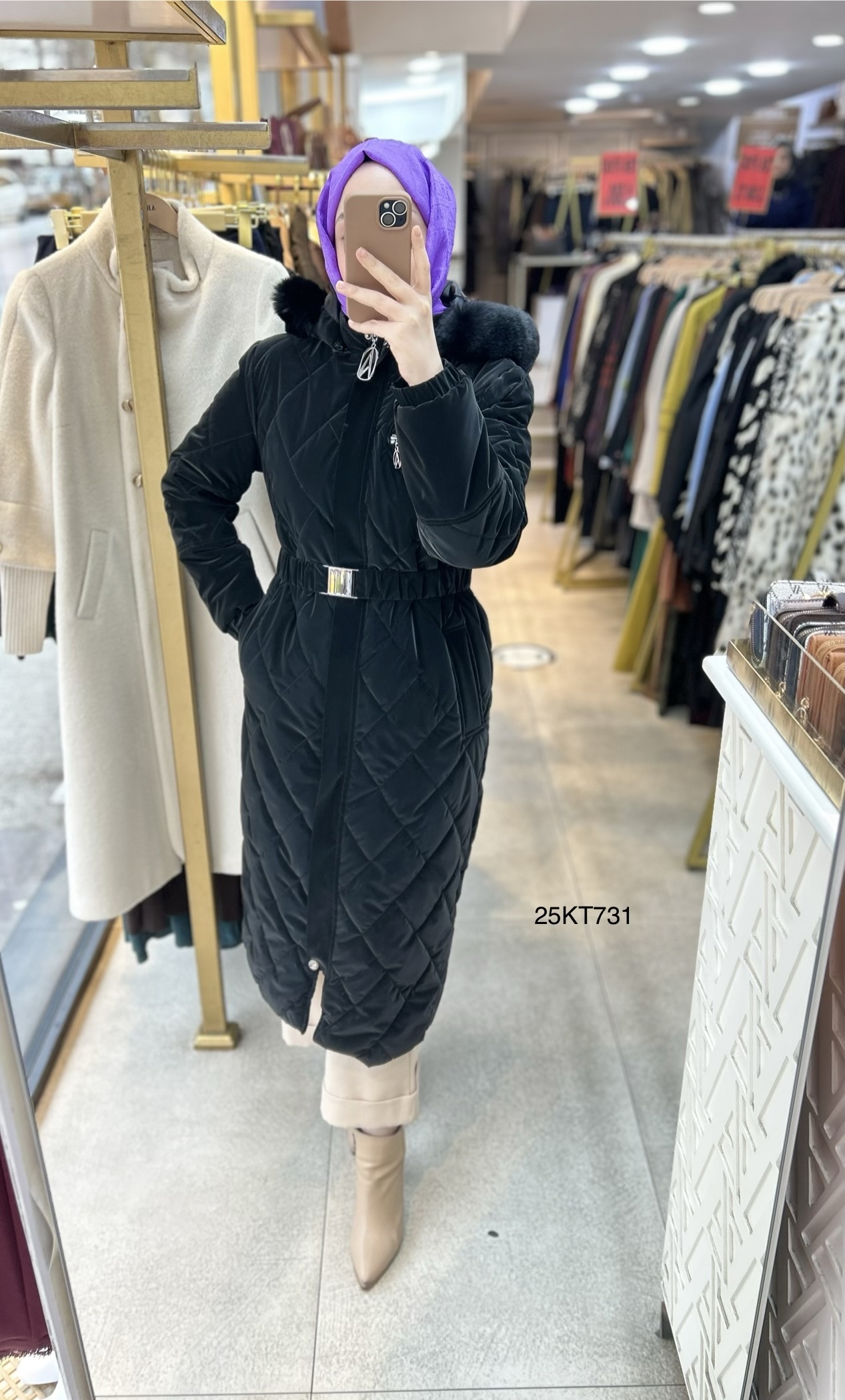 25KT731 Çıkarılabilir Kapüşonlu Kolları Lastikli Fermuar Detaylı Kemerli Kapitone Mont