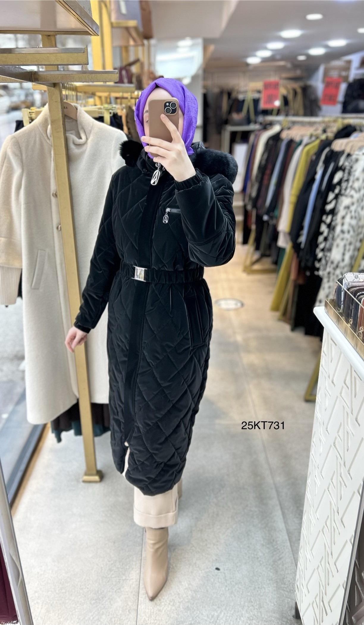 25KT731 Çıkarılabilir Kapüşonlu Kolları Lastikli Fermuar Detaylı Kemerli Kapitone Mont