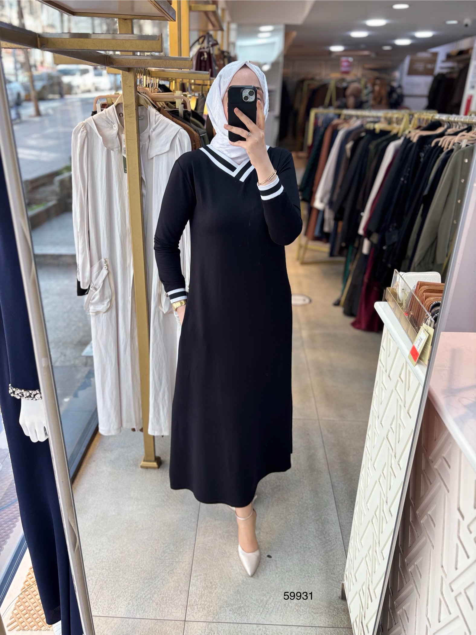 59931 V yaka Çizgili Elbise - Görsel 3