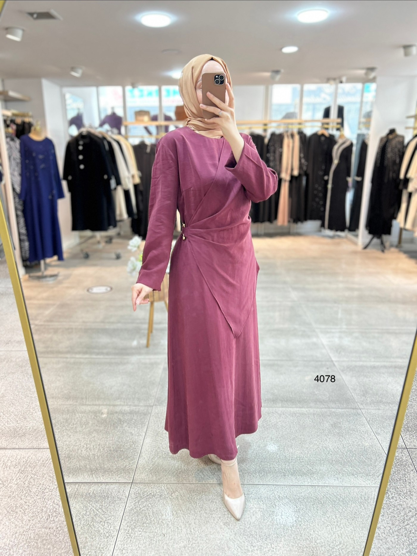 4078 Asimetrik Kesim Detaylı Elbise