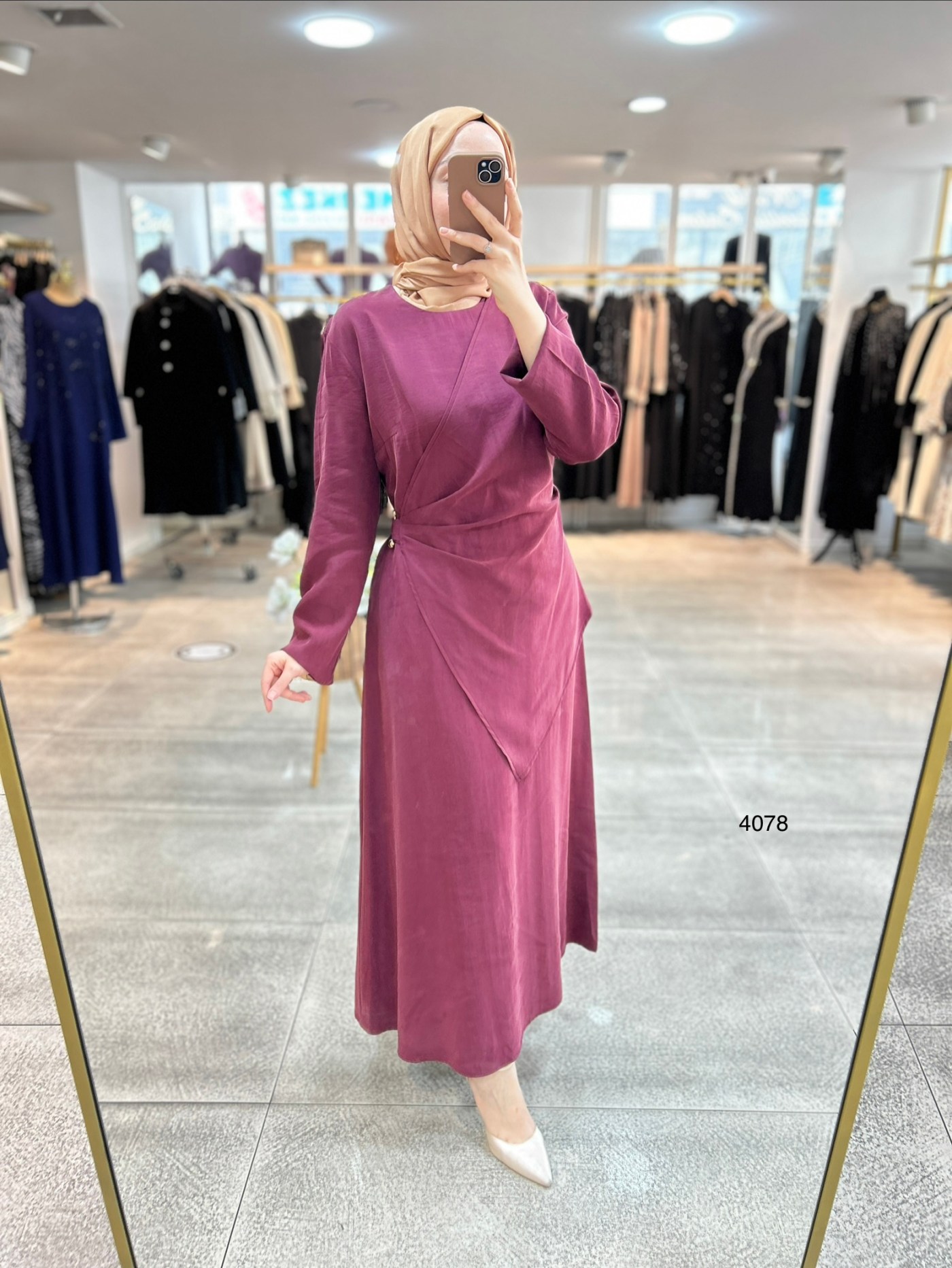 4078 Asimetrik Kesim Detaylı Elbise