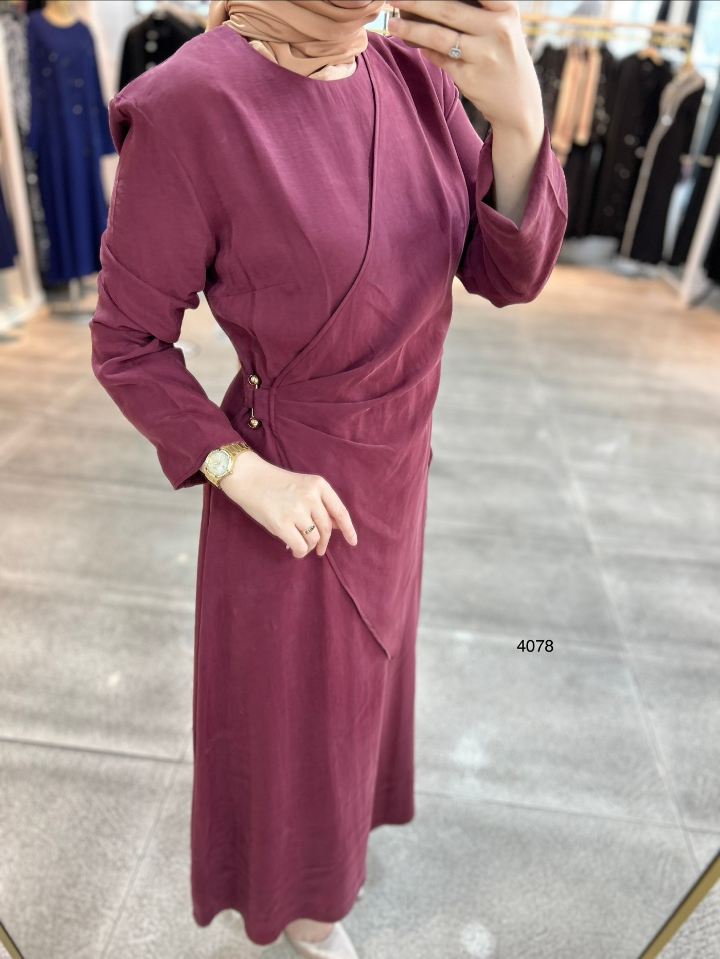 4078 Asimetrik Kesim Detaylı Elbise