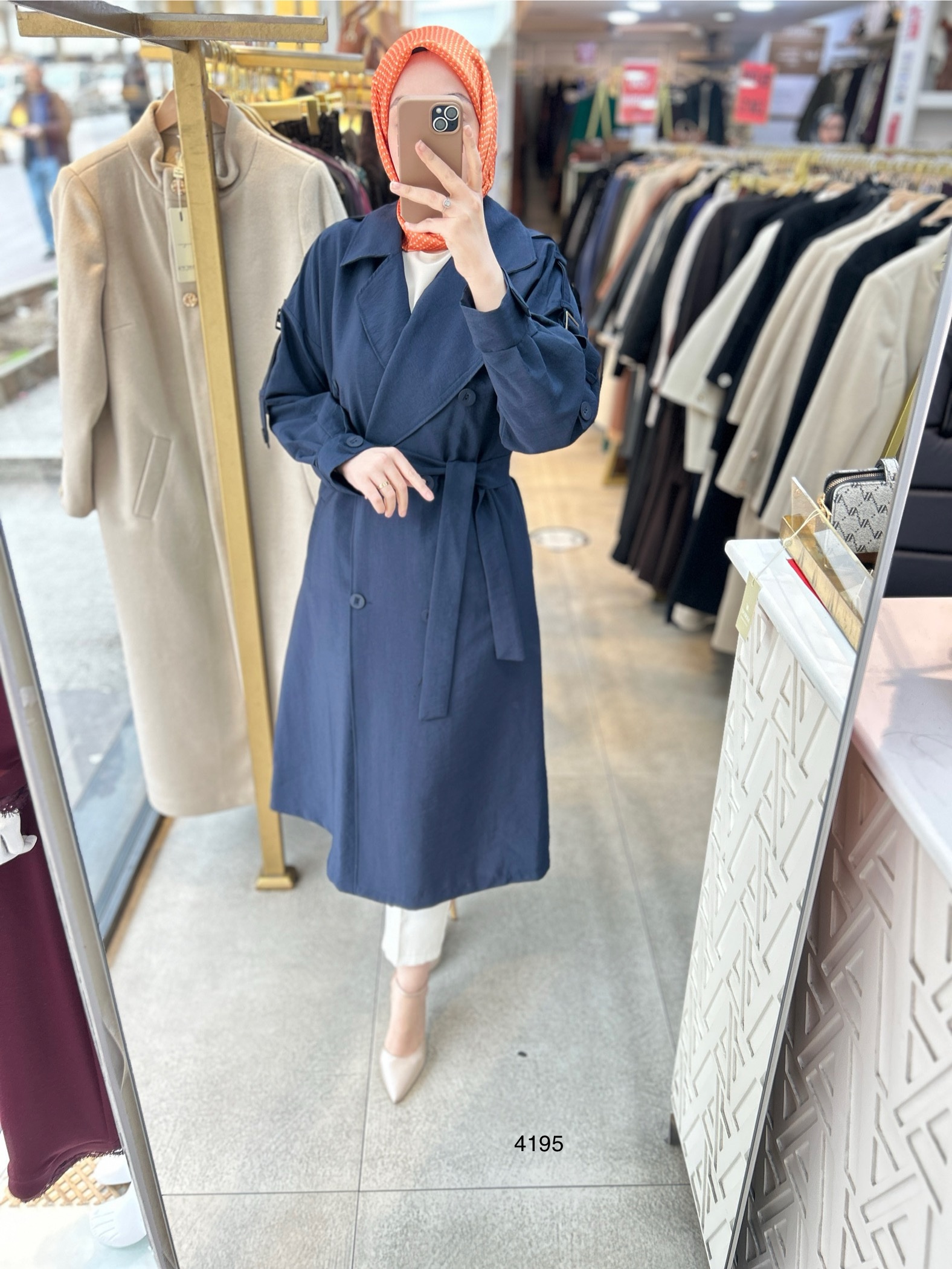 4195 Kolları Kemer Detaylı Trenç - Görsel 12