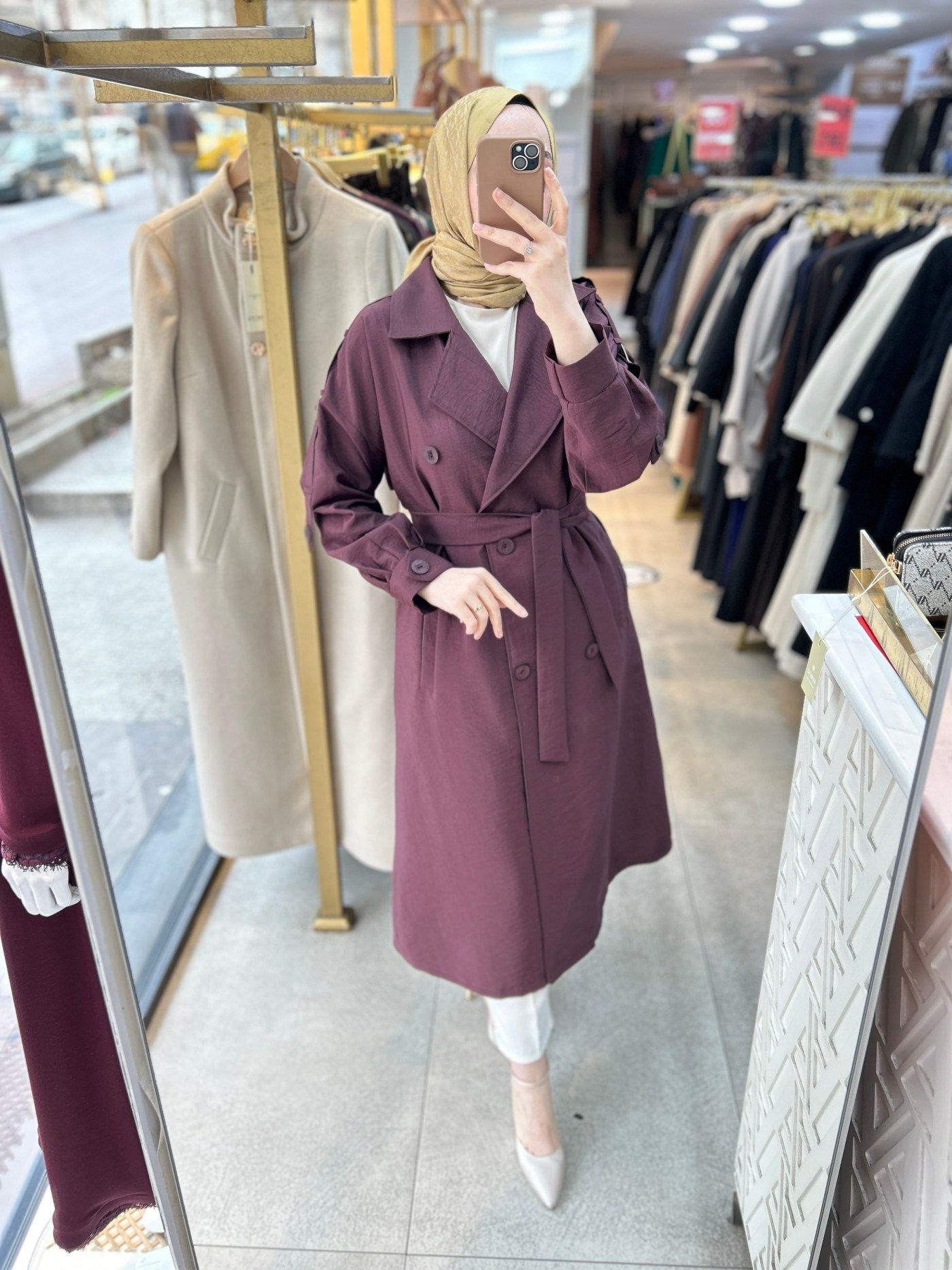 4195 Kolları Kemer Detaylı Trenç