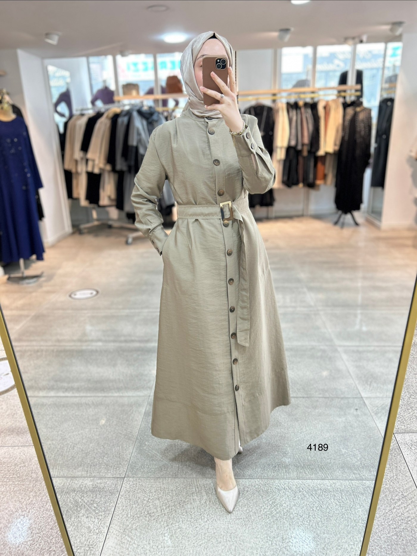 4189 Düğmeli Boydan Elbise