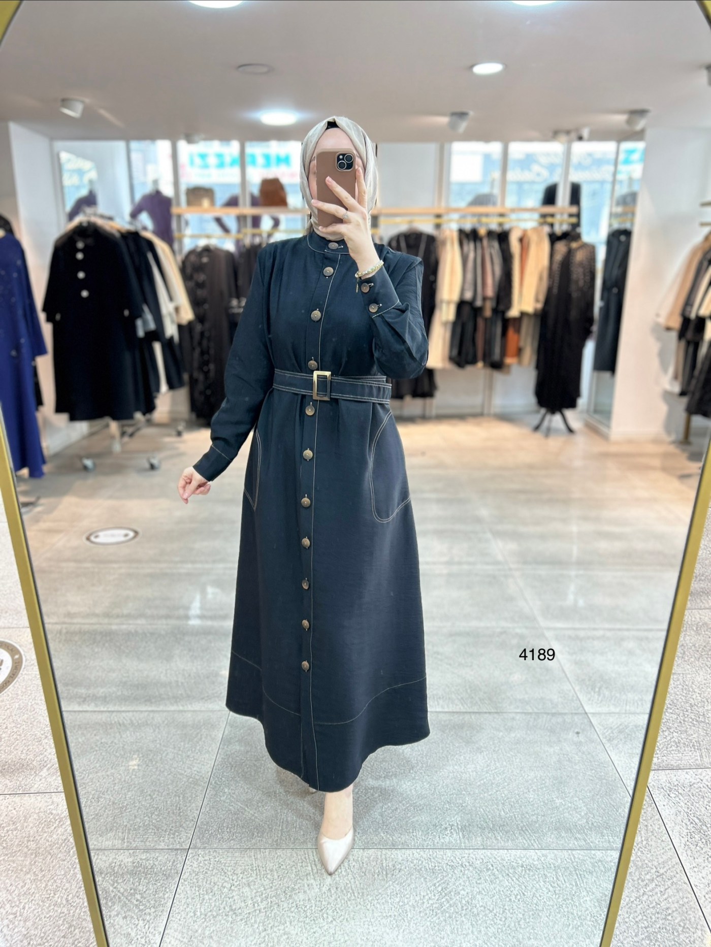 4189 Düğmeli Boydan Elbise