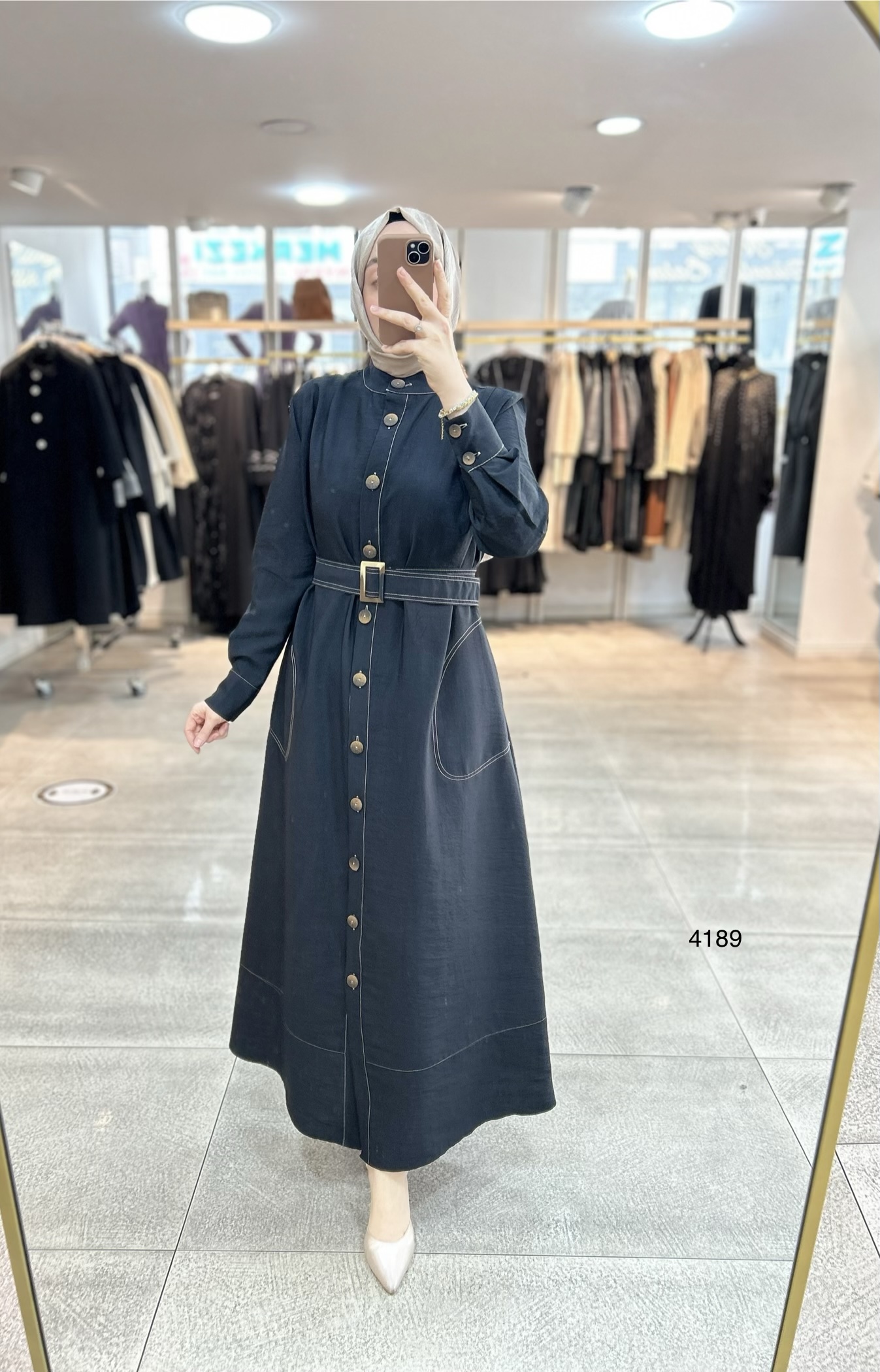 4189 Düğmeli Boydan Elbise