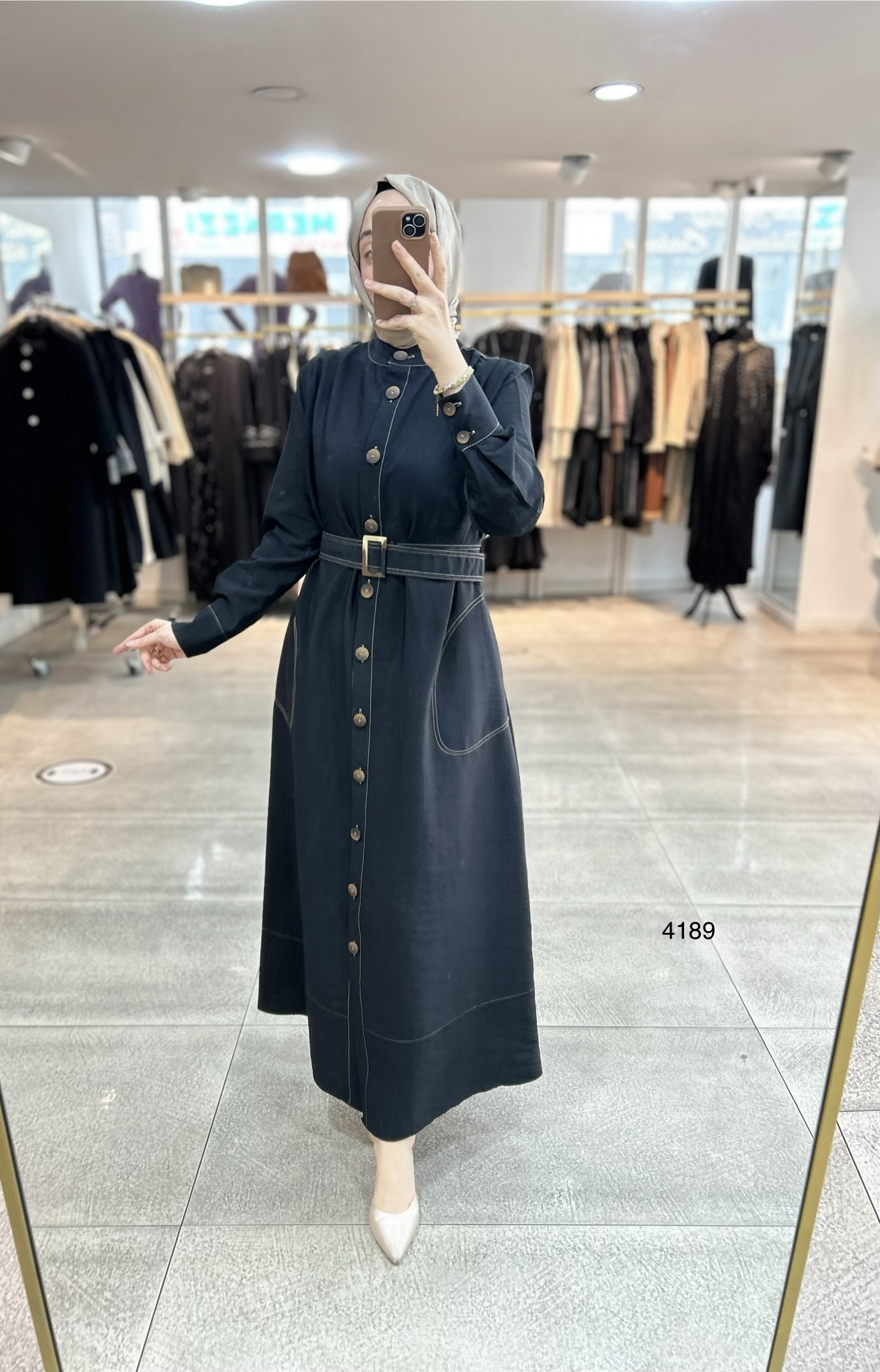 4189 Düğmeli Boydan Elbise