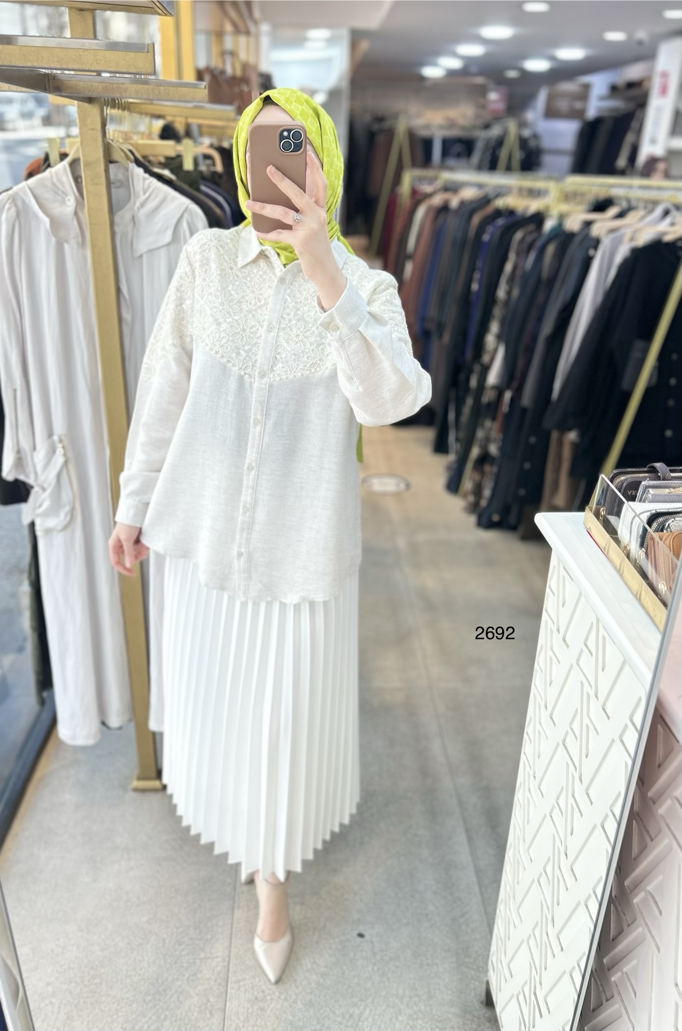 2692 Güpür Detaylı Gömlek