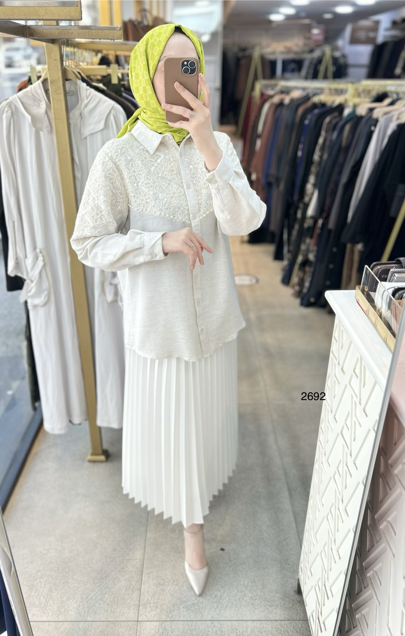 2692 Güpür Detaylı Gömlek