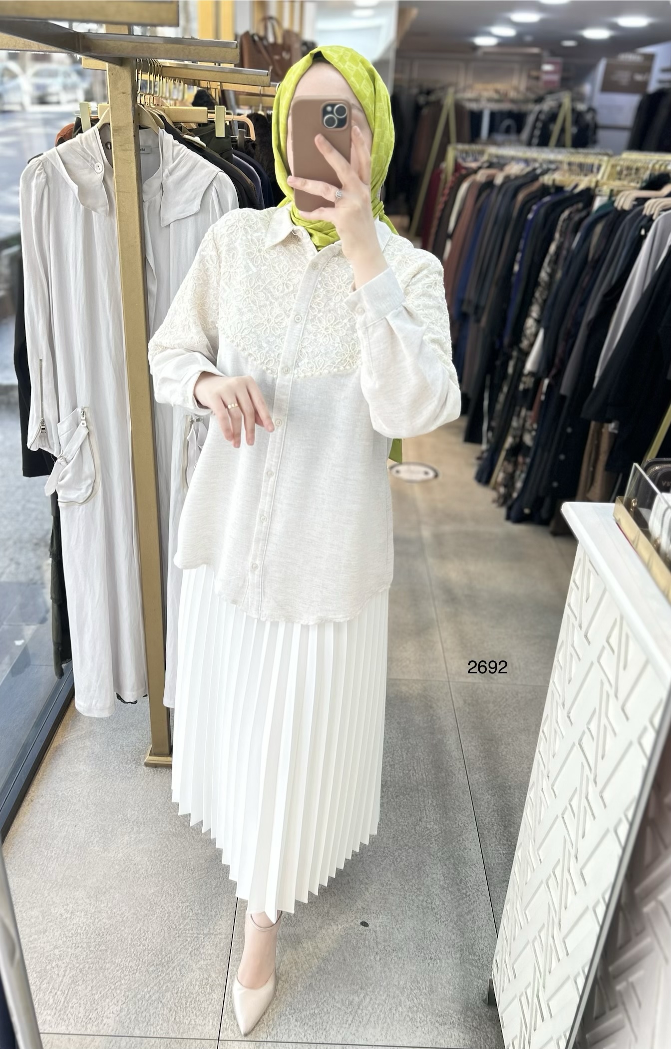 2692 Güpür Detaylı Gömlek