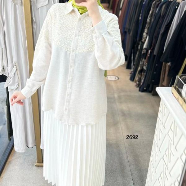 2692 Güpür Detaylı Gömlek - Görsel 3