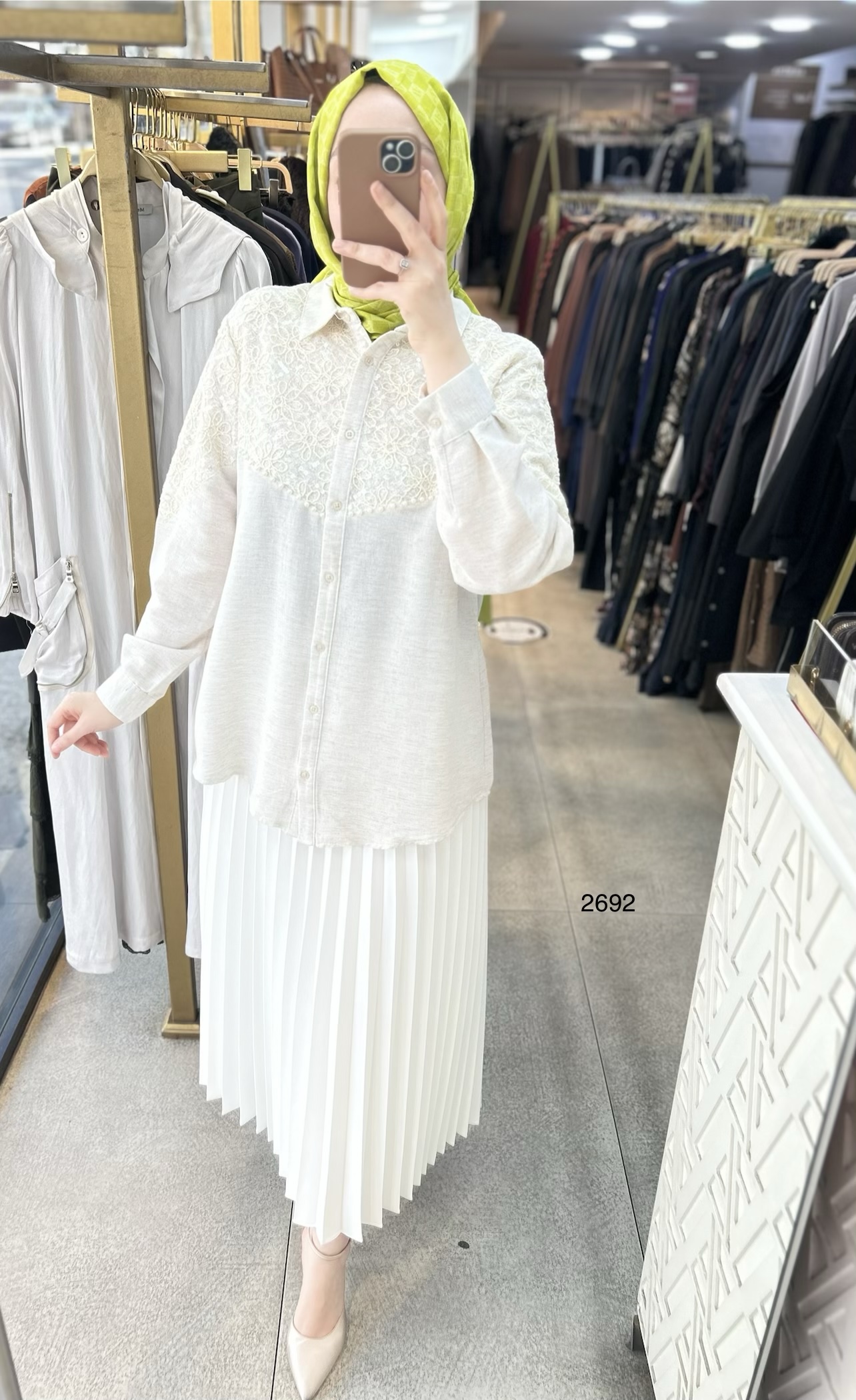 2692 Güpür Detaylı Gömlek