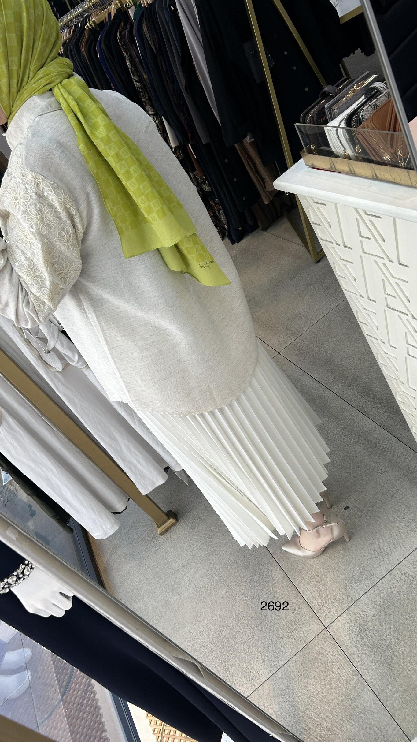 2692 Güpür Detaylı Gömlek