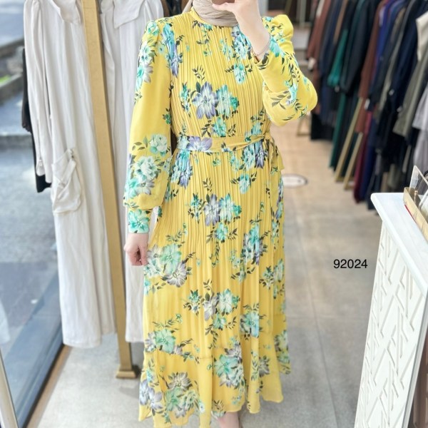 92024 Çiçek Desenli Piliseli Elbise - Görsel 6