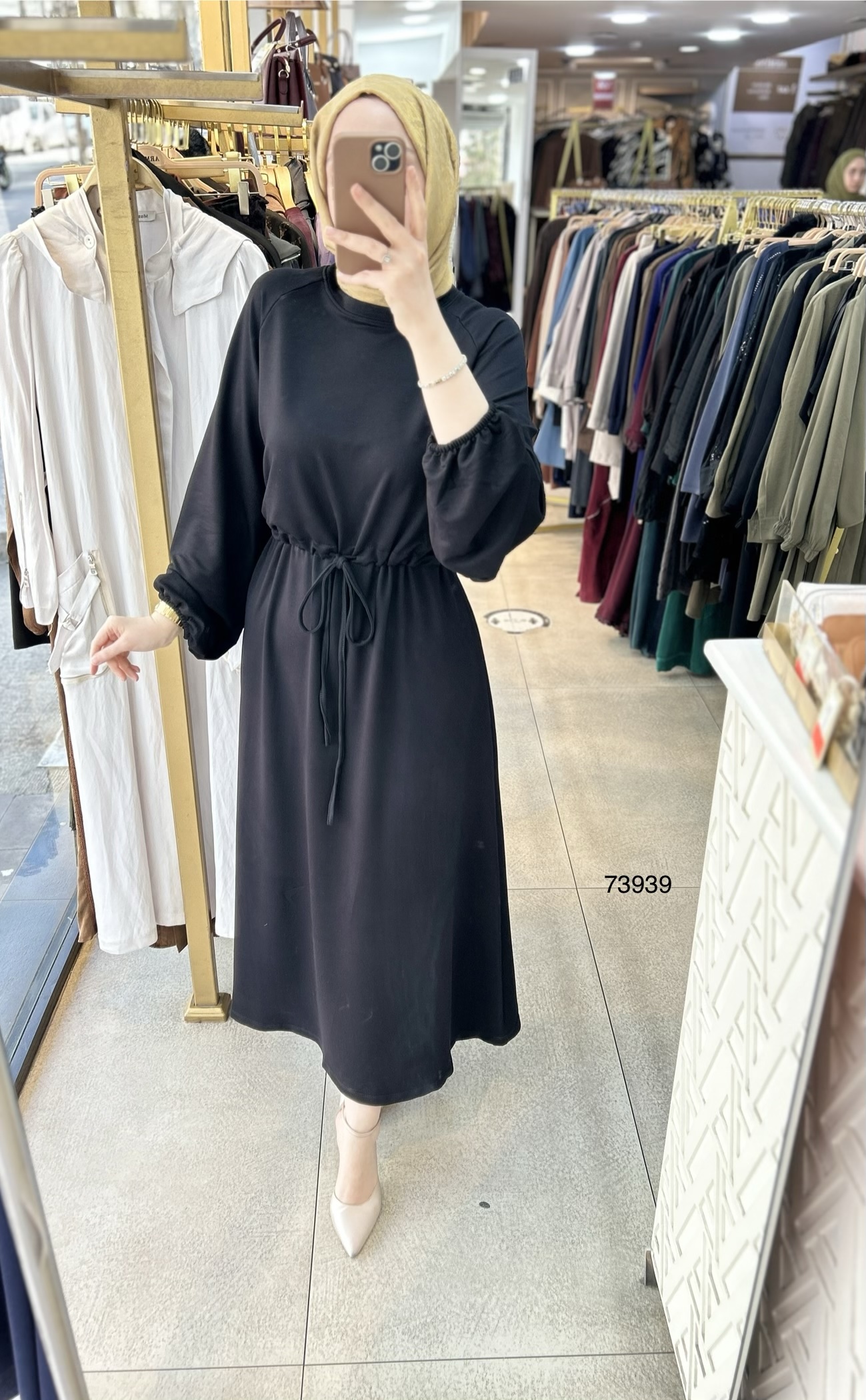 73939 Belden Bağlamalı Elbise