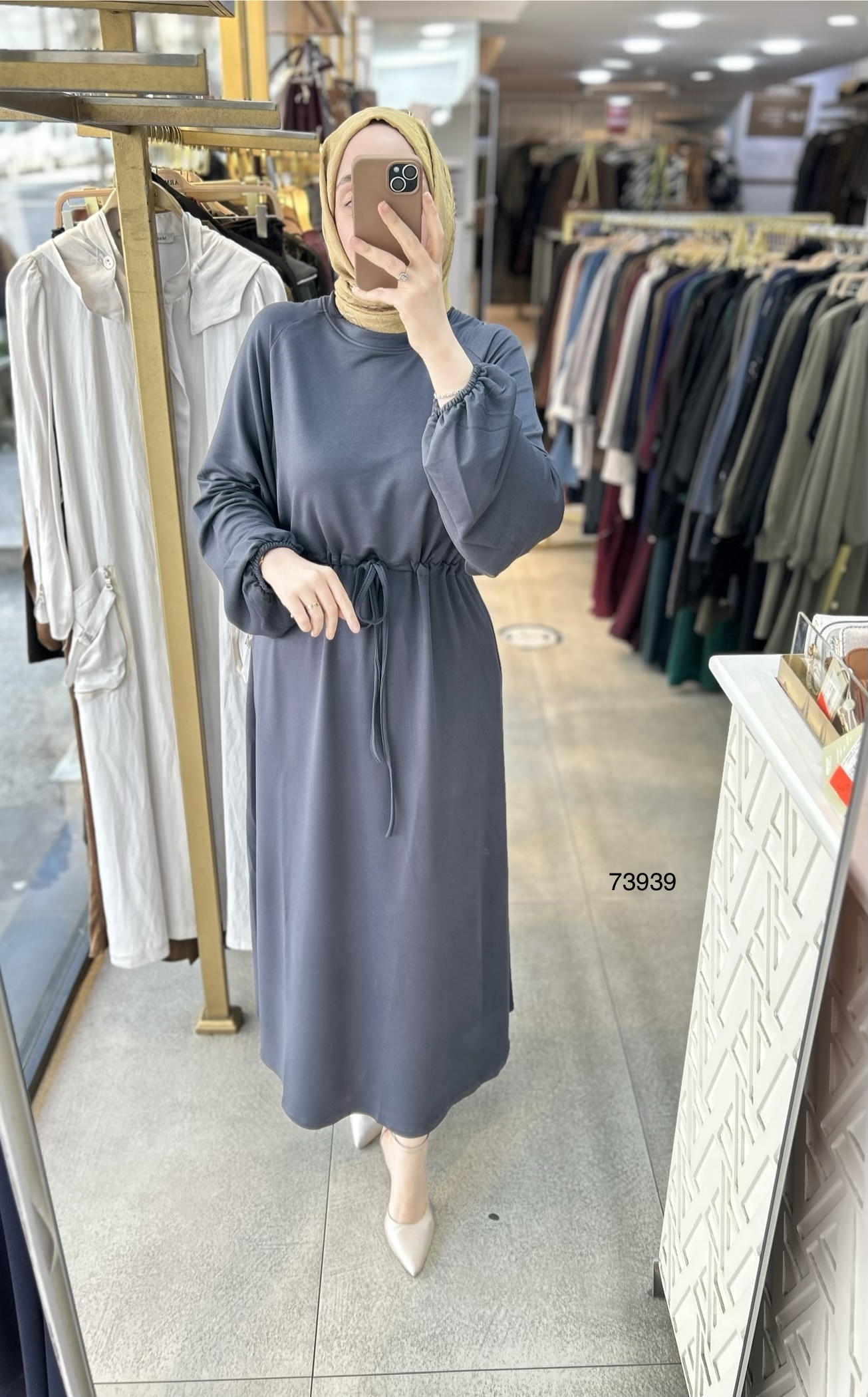 73939 Belden Bağlamalı Elbise