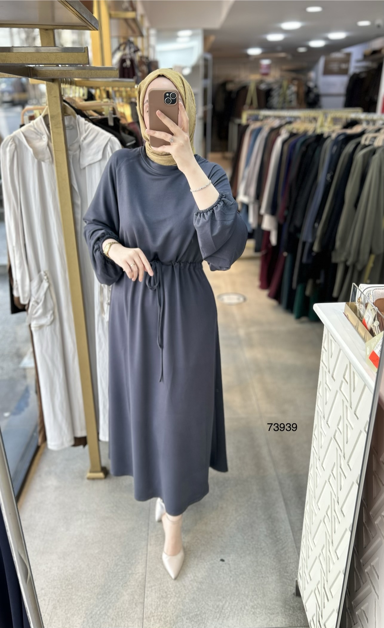 73939 Belden Bağlamalı Elbise