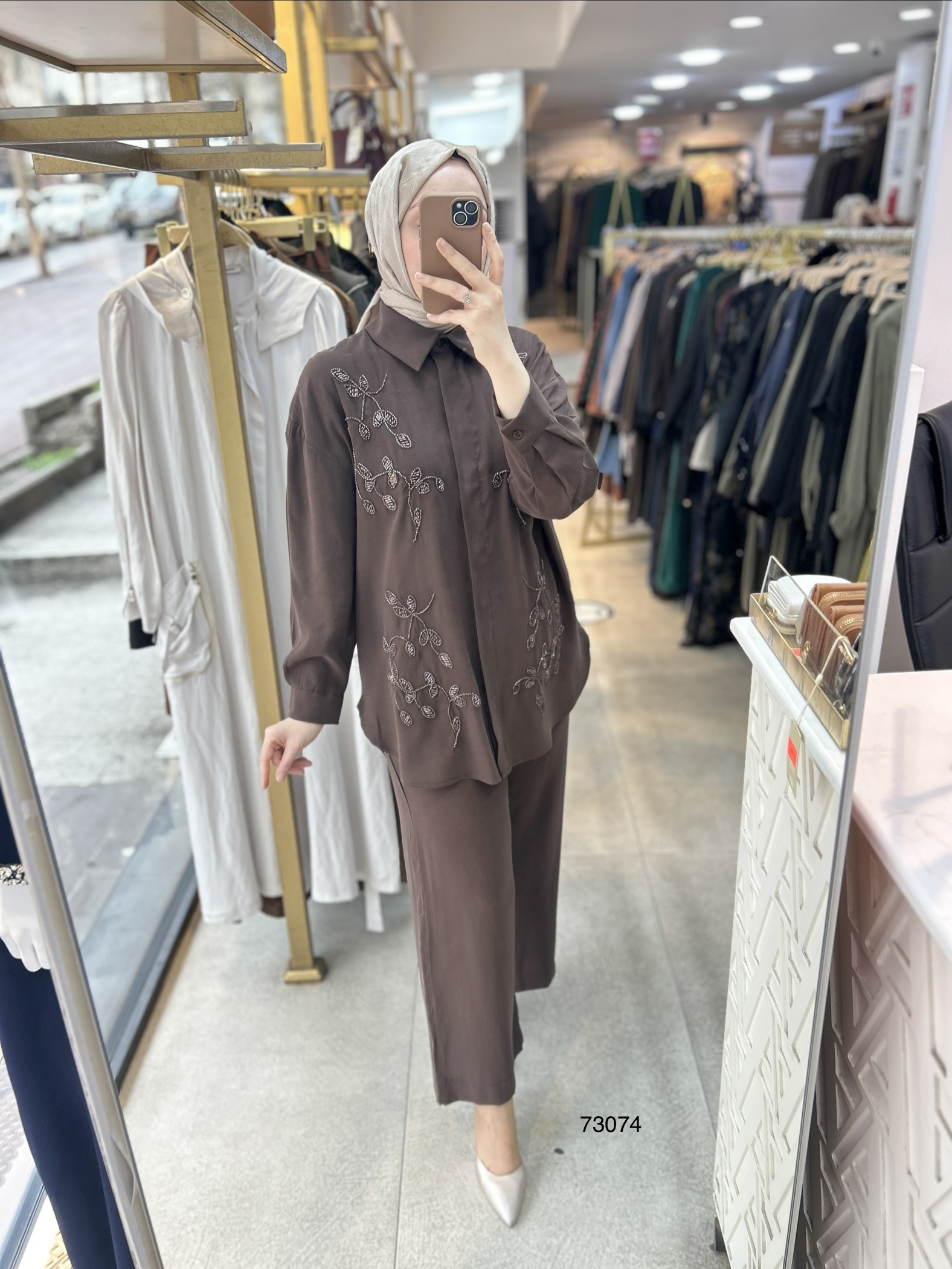 73074 Taş İşlemeli  Takım - Görsel 2