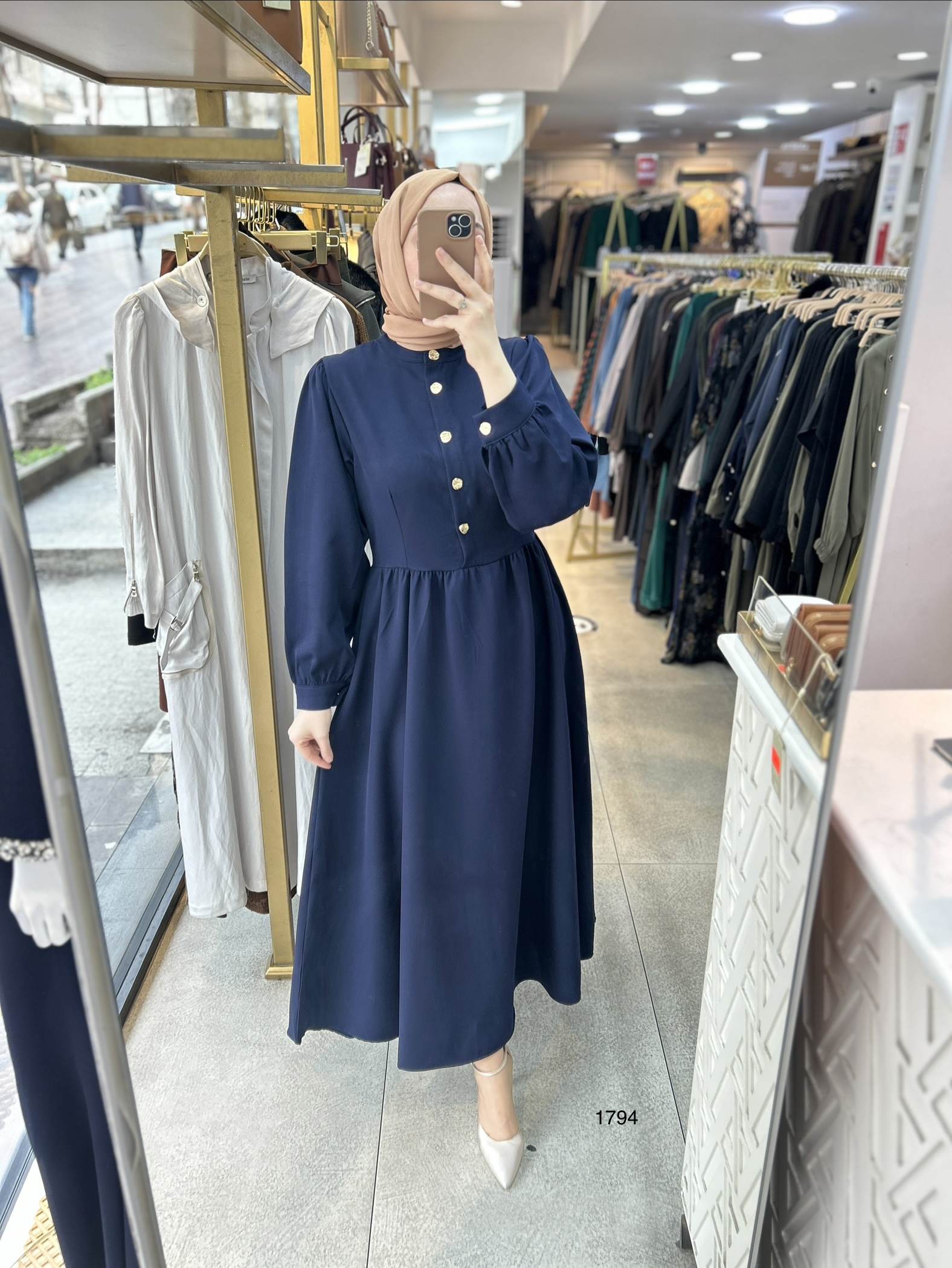 1794 Düğme Detaylı İçli Dışlı Elbise - Görsel 5