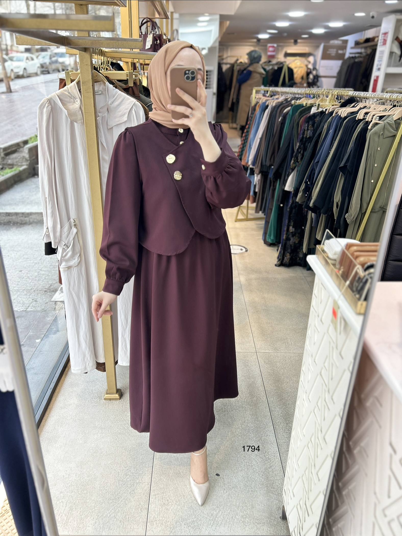 1794 Düğme Detaylı İçli Dışlı Elbise - Görsel 2