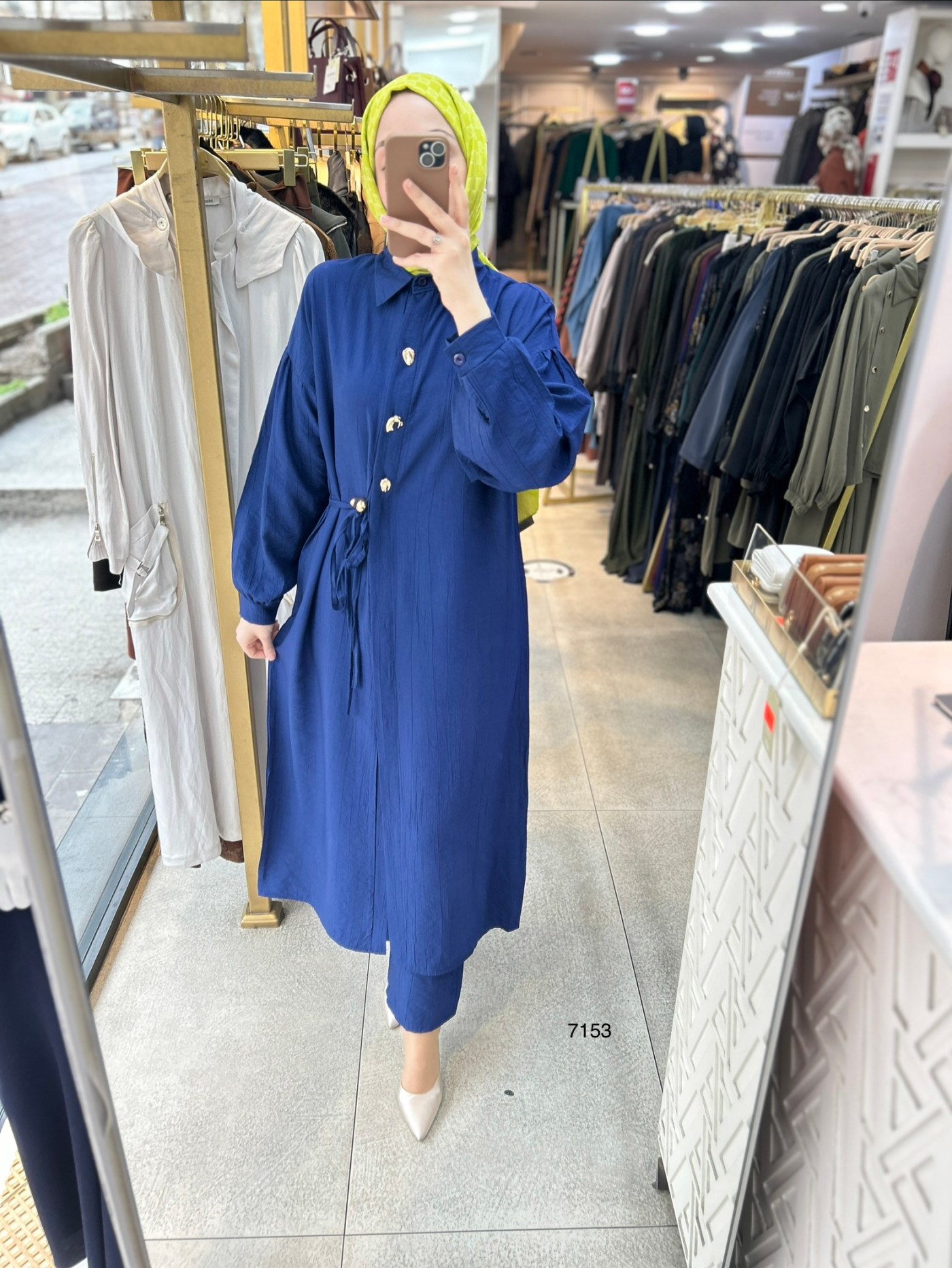 7153  Düğme Detaylı Belden Bağlamalı Takım