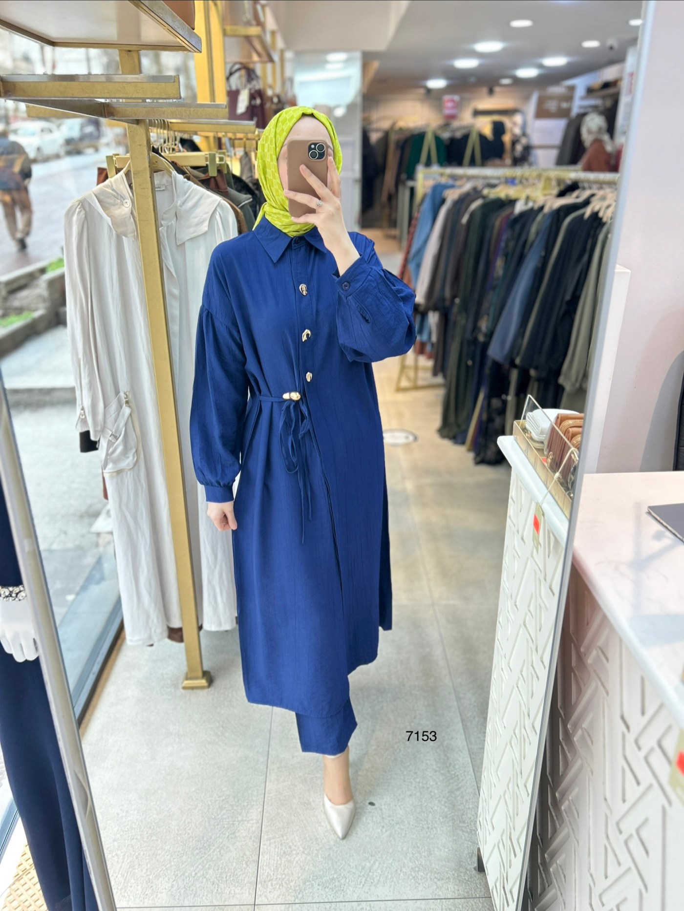 7153  Düğme Detaylı Belden Bağlamalı Takım