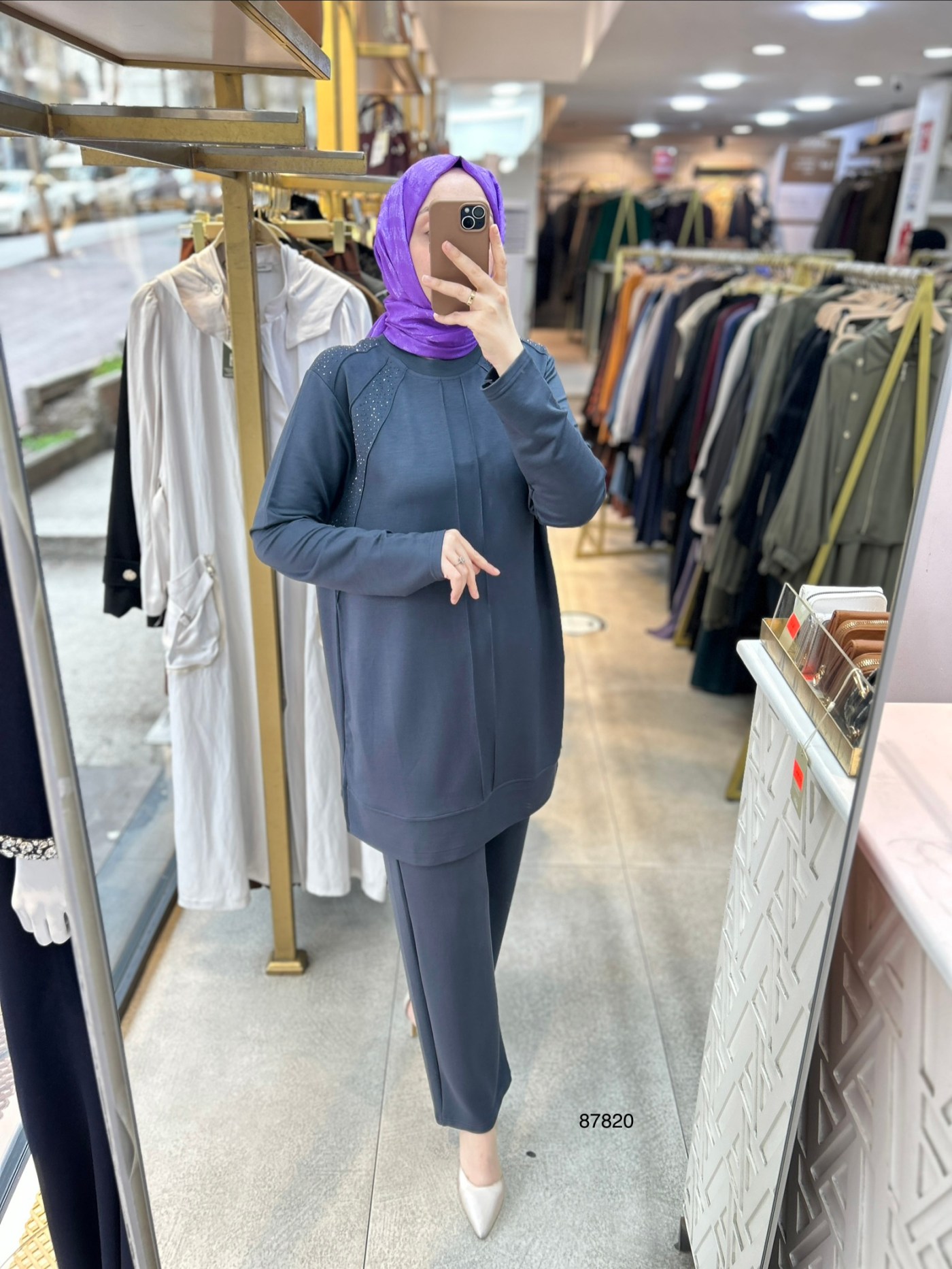 87820 Taş Detaylı Takım