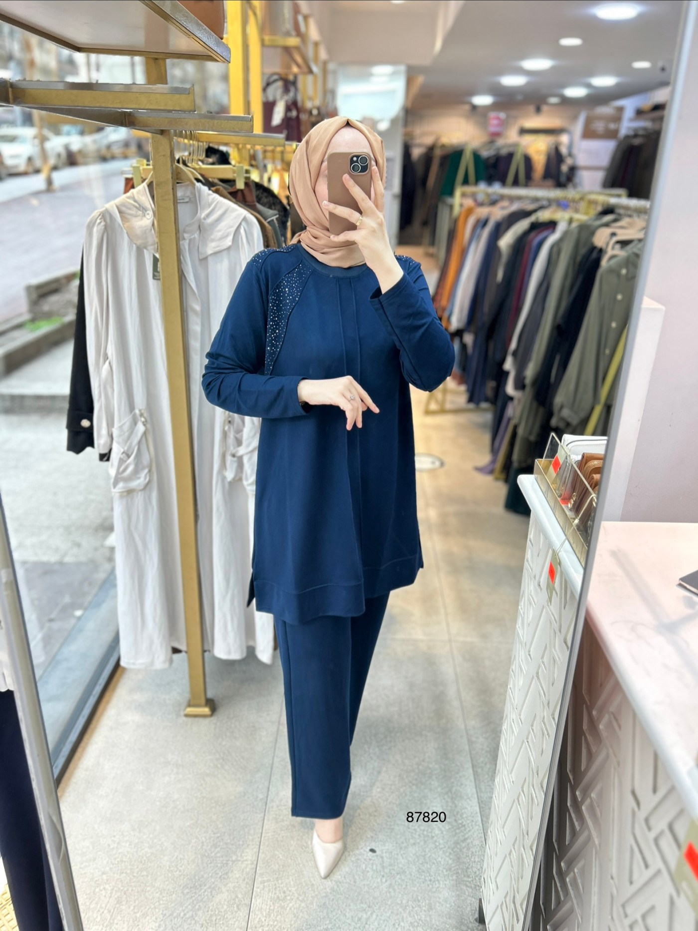 87820 Taş Detaylı Takım