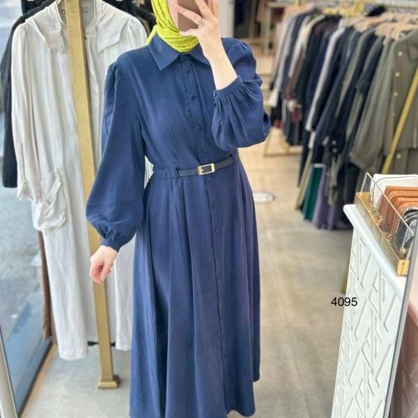 4095 Gömlek Yaka Boydan Düğmeli Kemerli Elbise - Görsel 3