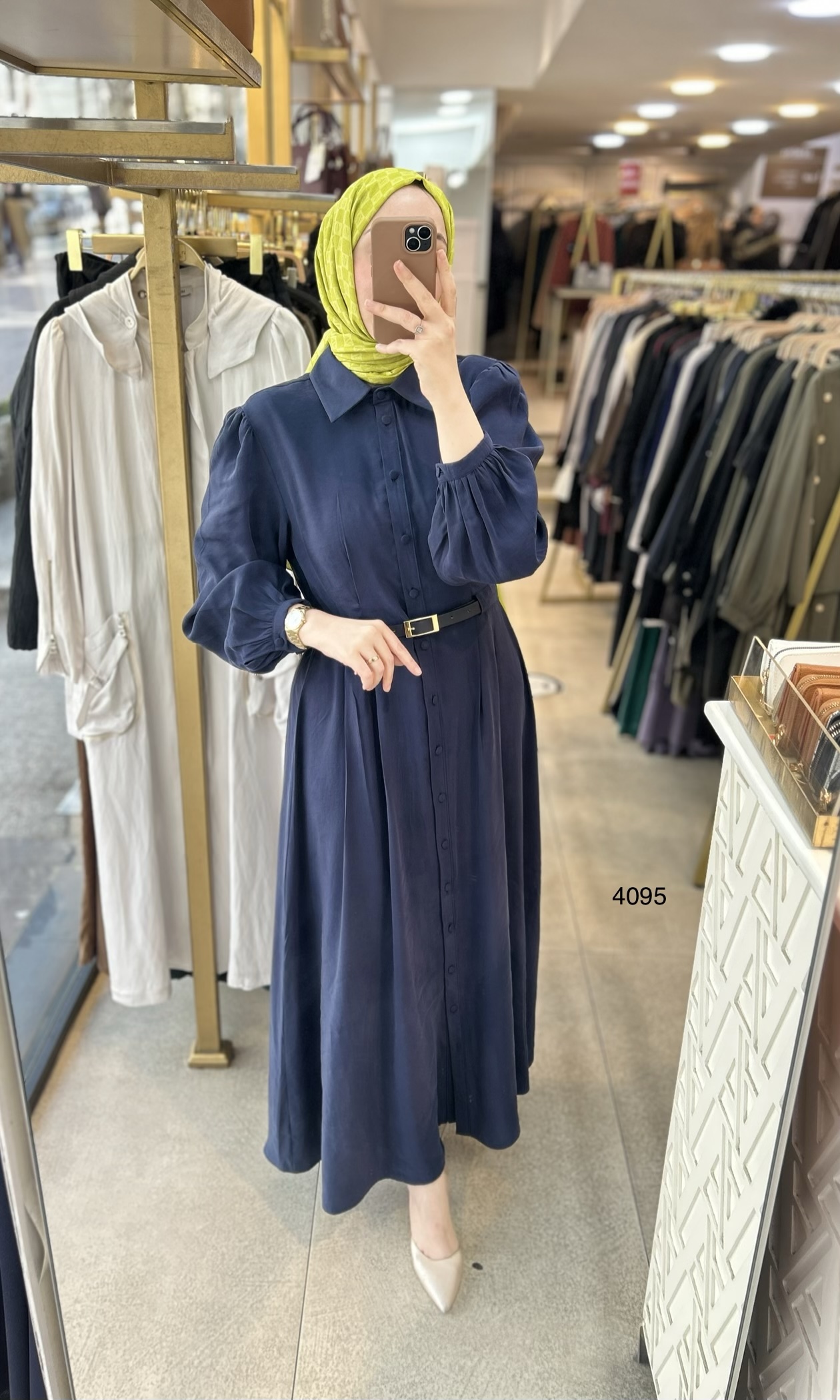 4095 Gömlek Yaka Boydan Düğmeli Kemerli Elbise