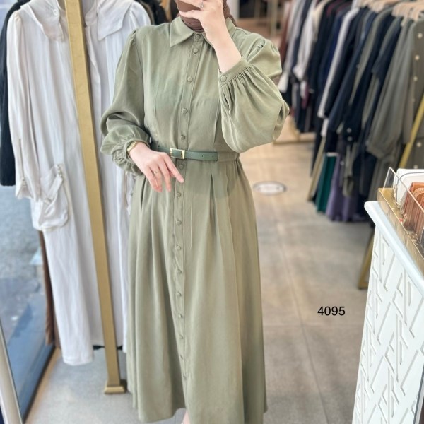 4095 Gömlek Yaka Boydan Düğmeli Kemerli Elbise - Görsel 14