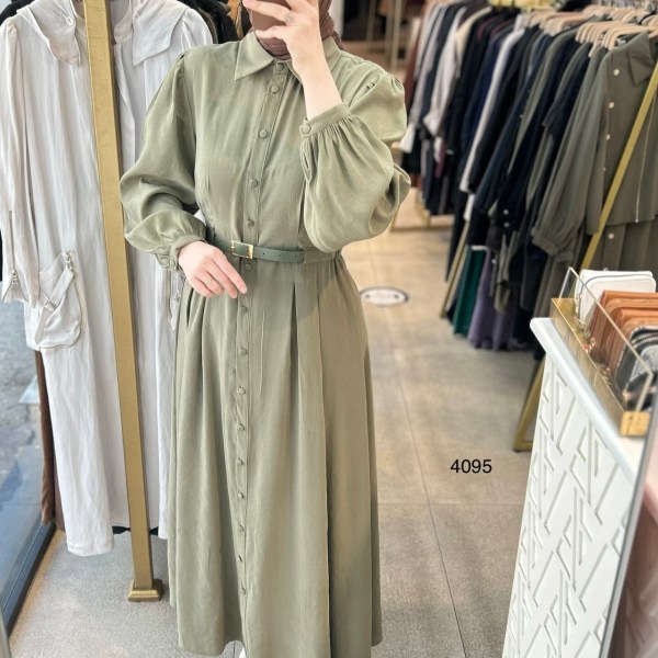 4095 Gömlek Yaka Boydan Düğmeli Kemerli Elbise - Görsel 13