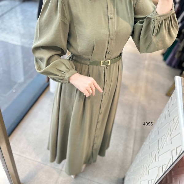 4095 Gömlek Yaka Boydan Düğmeli Kemerli Elbise - Görsel 5