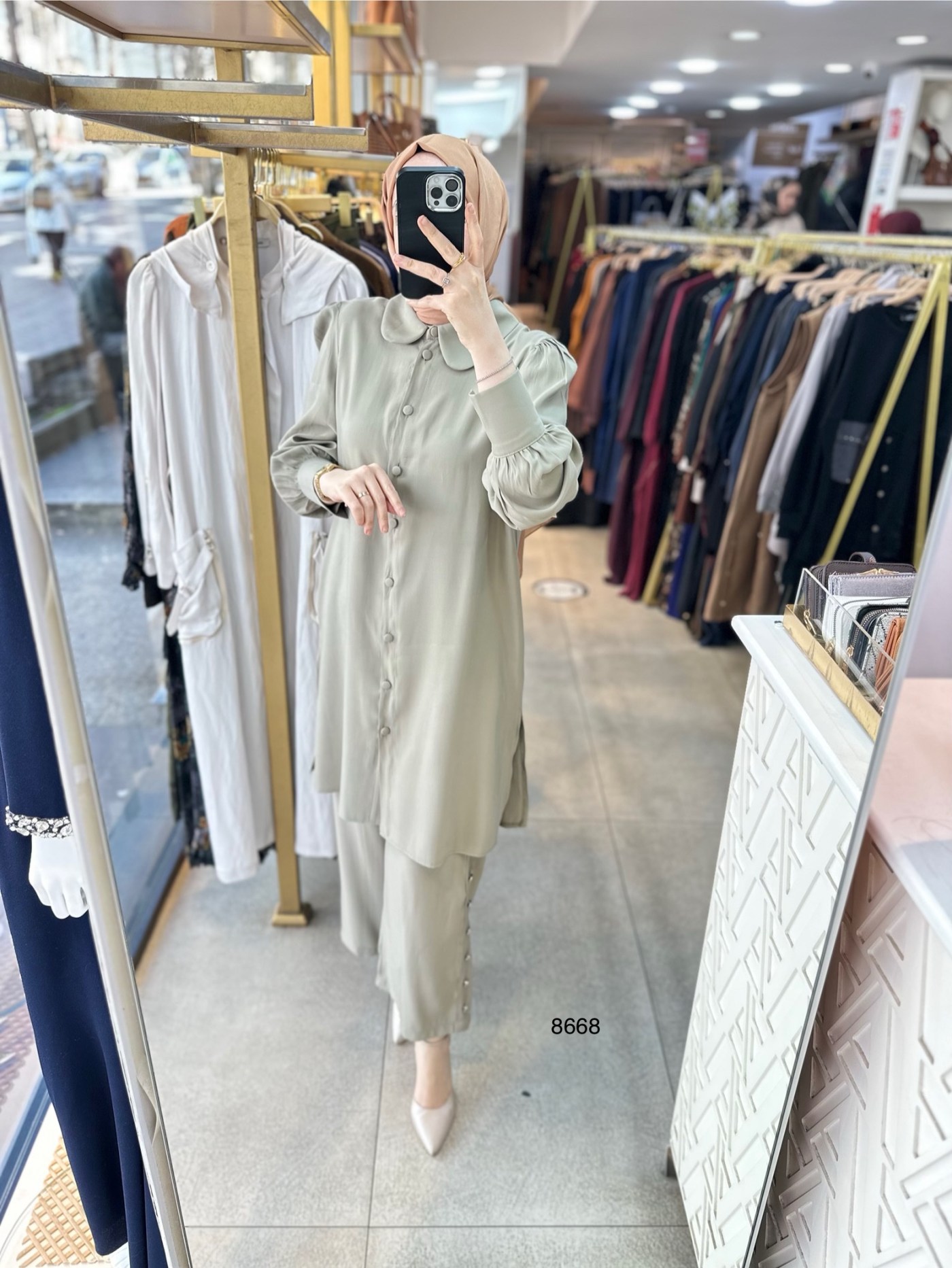 8668 Pantolonu Düğme Detaylı Takım